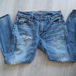 American Eagle Distressed Jeans